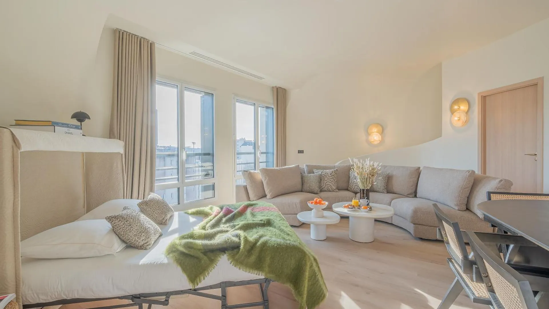 Aparthotel Yuna Porte-maillot - Levallois-Perret