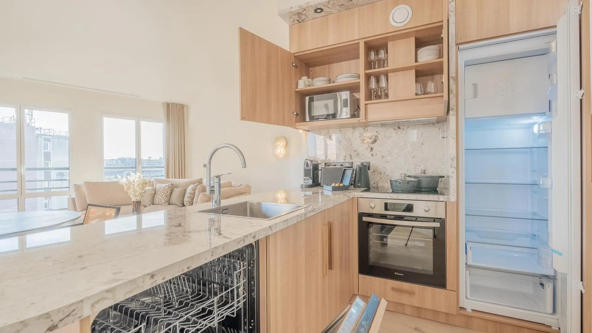 Yuna Porte-maillot - Aparthotel