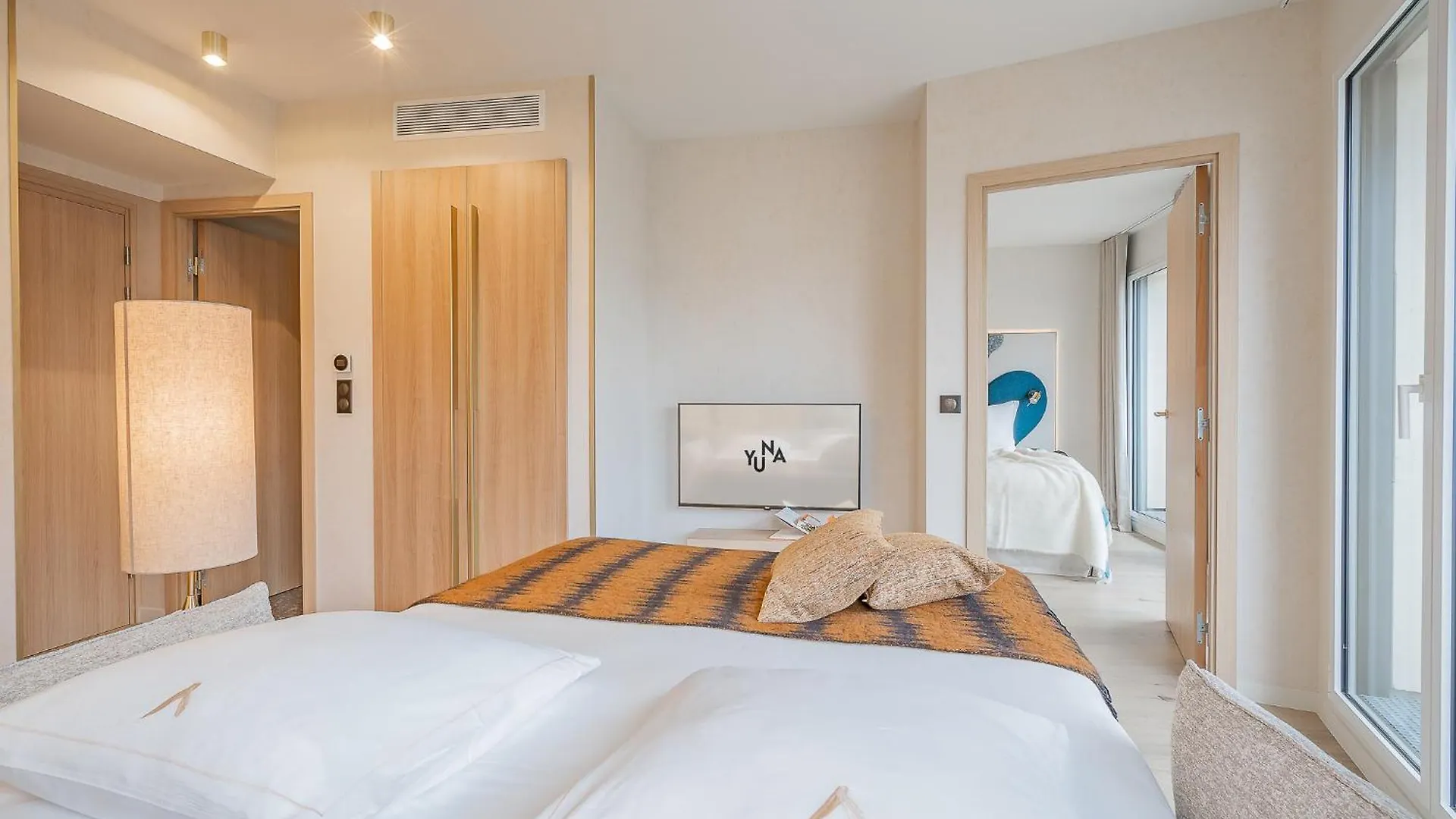 Aparthotel Yuna Porte-maillot - Levallois-Perret